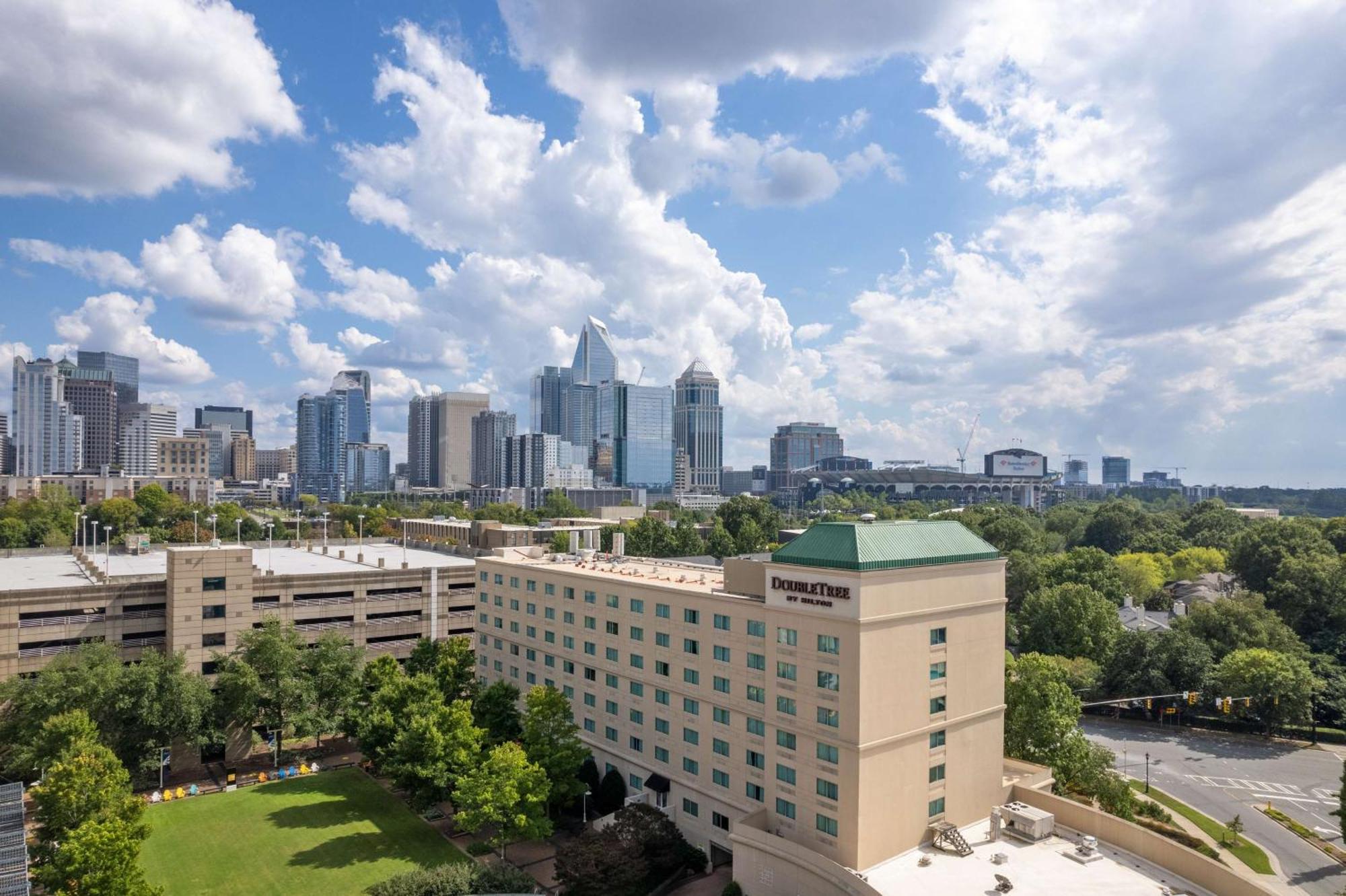 Doubletree By Hilton Charlotte Uptown Hotell Eksteriør bilde