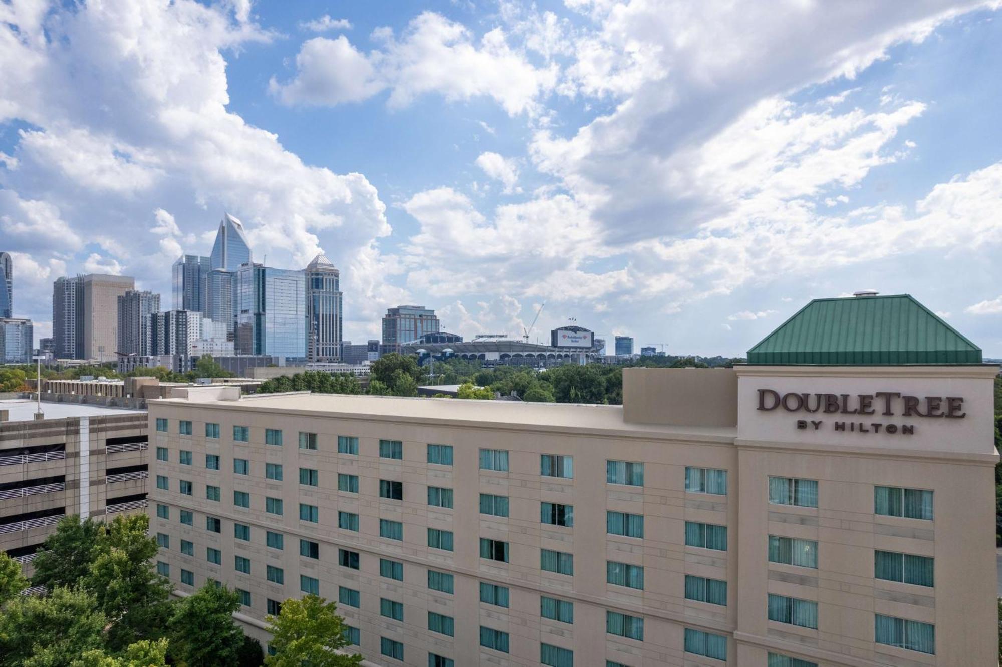 Doubletree By Hilton Charlotte Uptown Hotell Eksteriør bilde