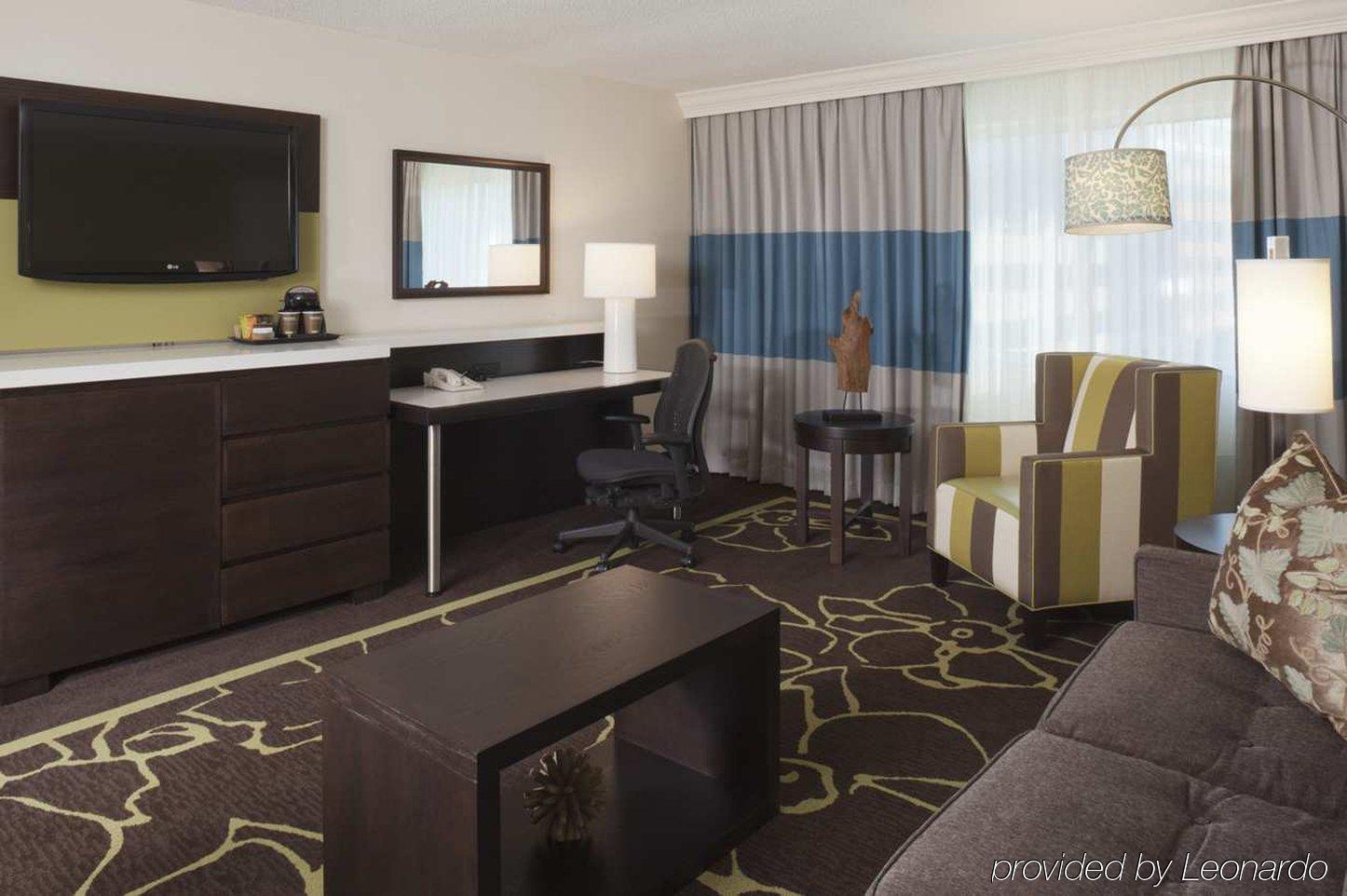 Doubletree By Hilton Charlotte Uptown Hotell Rom bilde