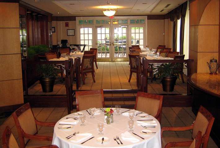 Doubletree By Hilton Charlotte Uptown Hotell Restaurant bilde
